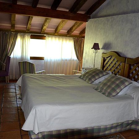 Posada Fuenteplateada Collado Hermoso Zewnętrze zdjęcie