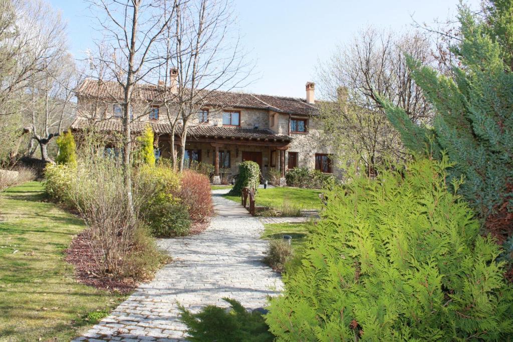Posada Fuenteplateada Collado Hermoso Zewnętrze zdjęcie