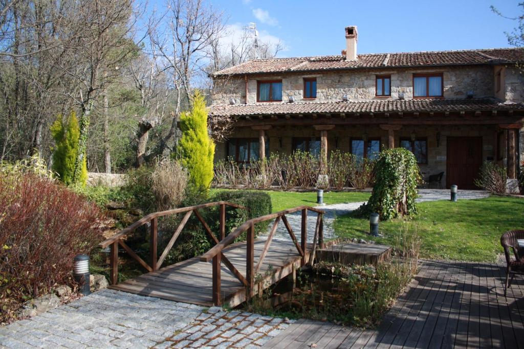 Posada Fuenteplateada Collado Hermoso Zewnętrze zdjęcie